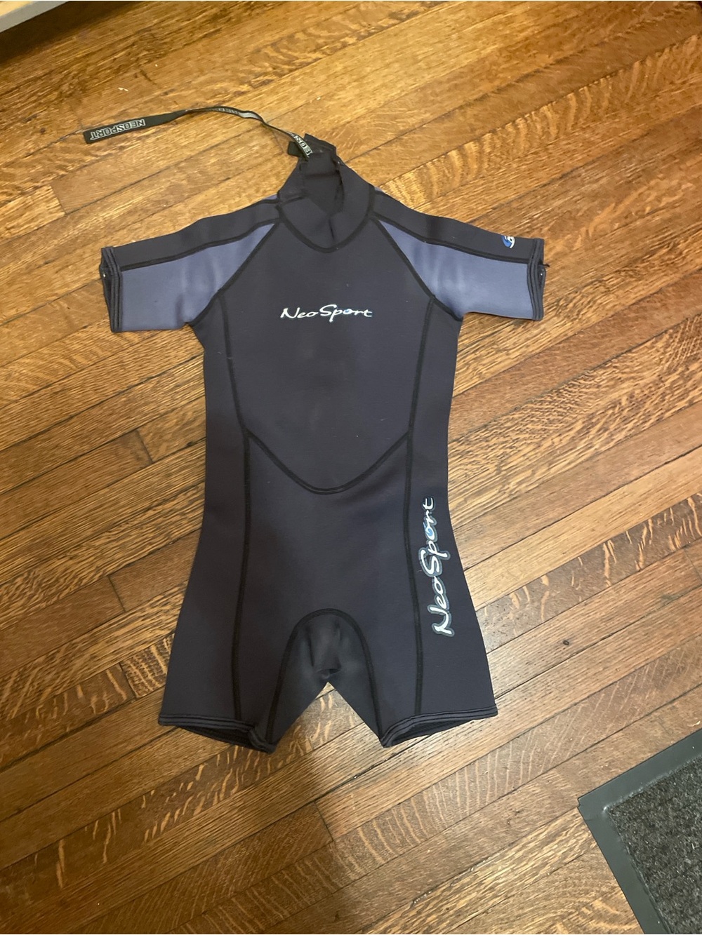 Kids Shorty Wetsuit - Black with Gray Panels